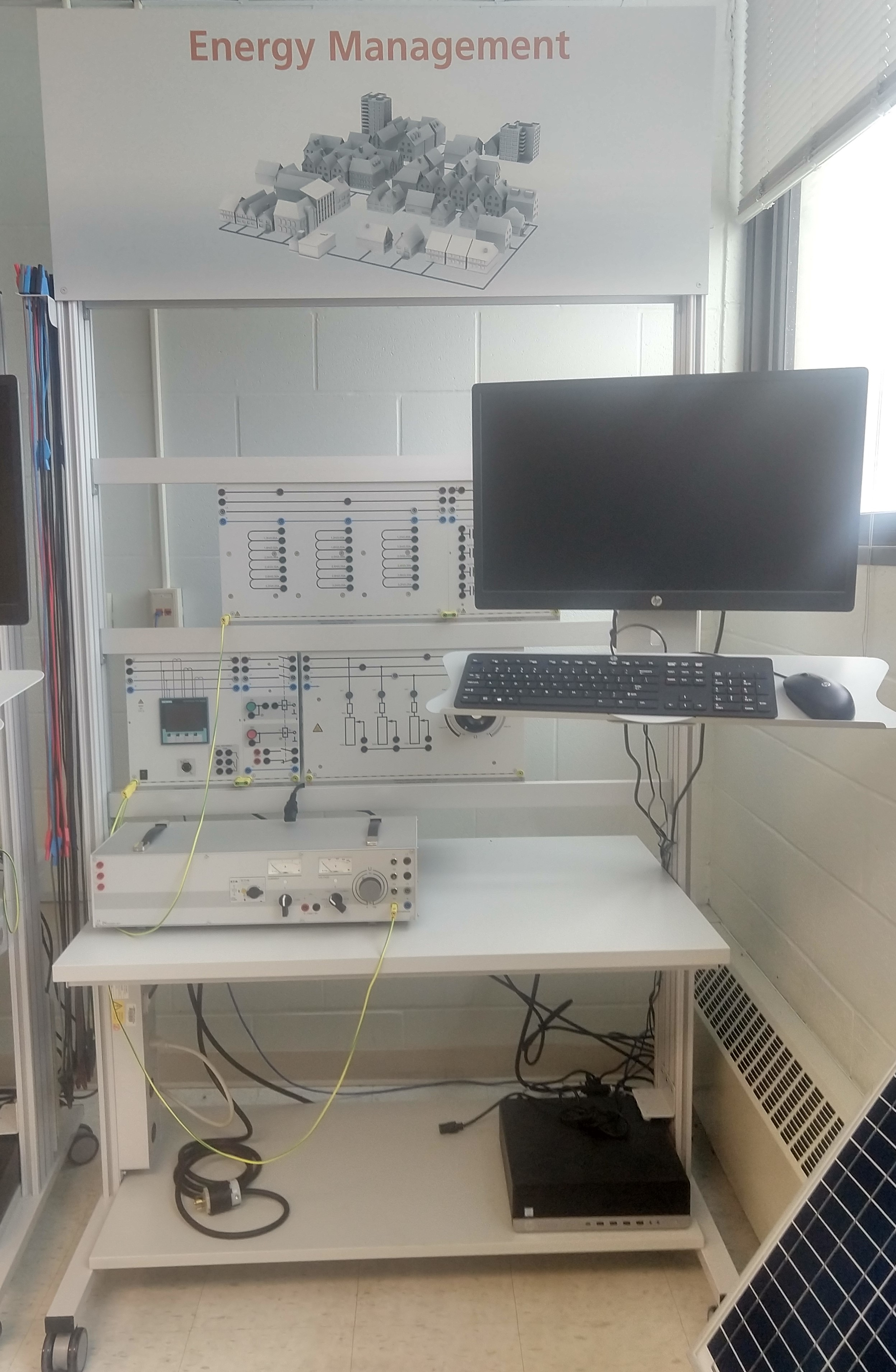 Power Consumption Measurement and Peak Laod Monitoring